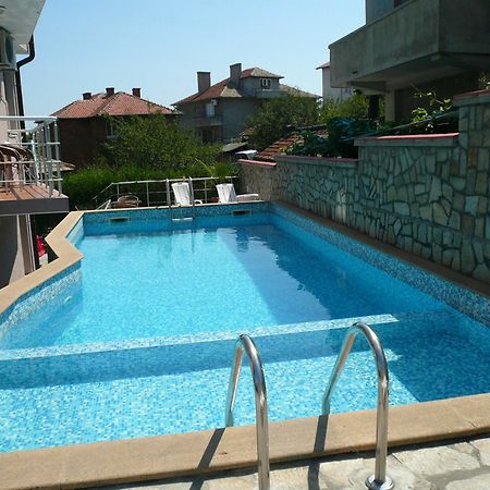 Favorite Hotel Obzor Bagian luar foto