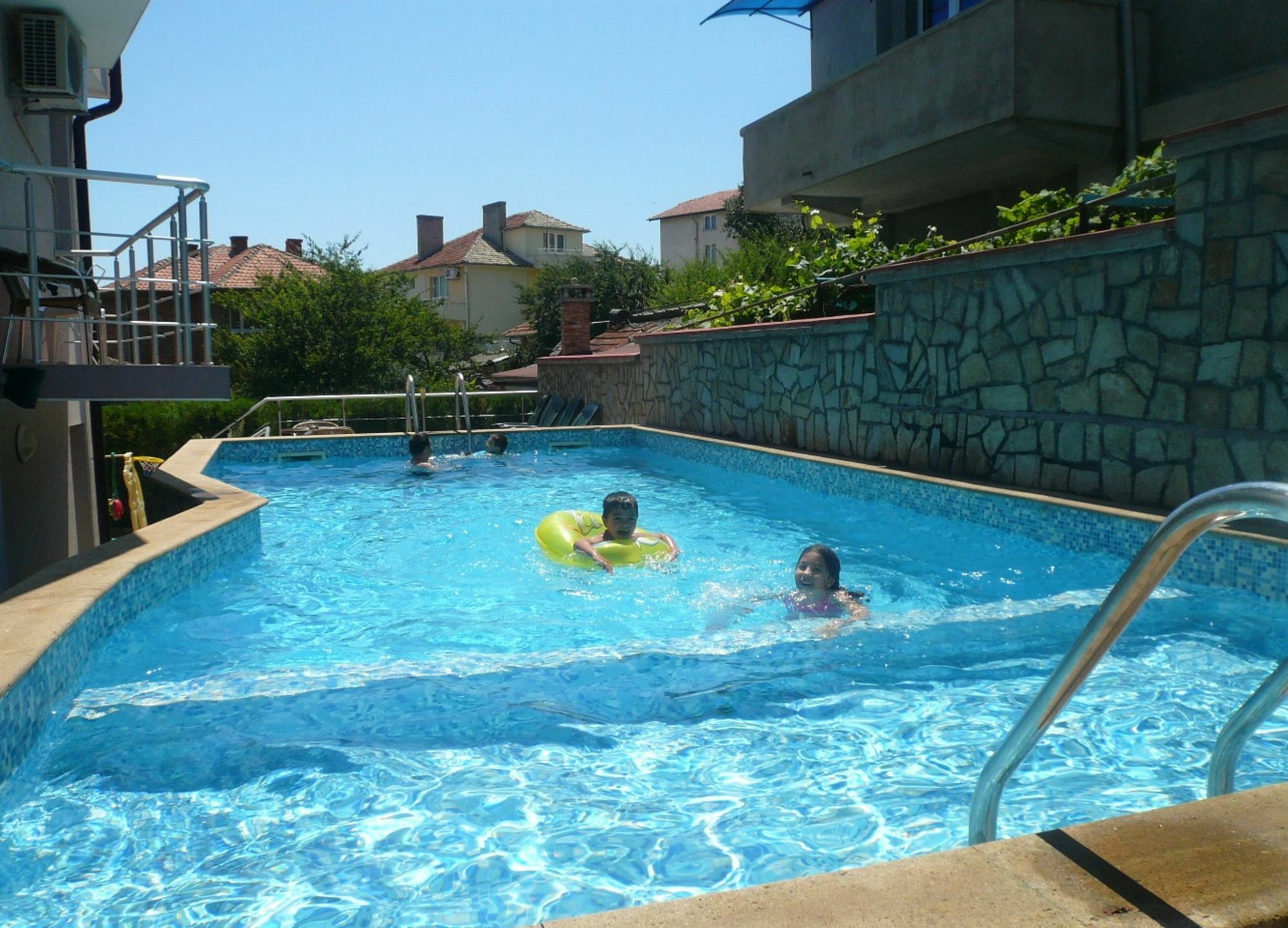 Favorite Hotel Obzor Bagian luar foto